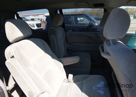 2005 Honda Odyssey Lx from USA, damaged, VIN 5FNRL38215B113759